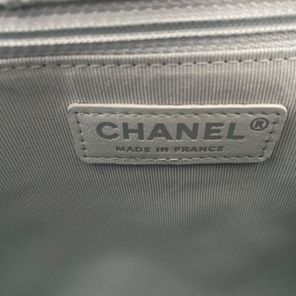 NWT CHANEL Large Shopping Tote Baby Blue - Picture 12 of 16